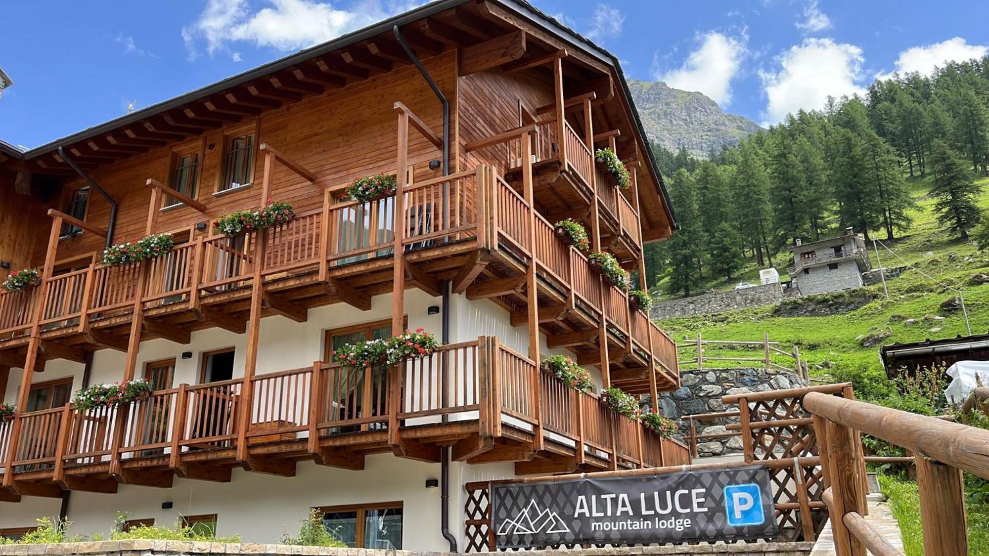 Alta Luce Mountain Lodge Gressoney-la-Trinité Εξωτερικό φωτογραφία